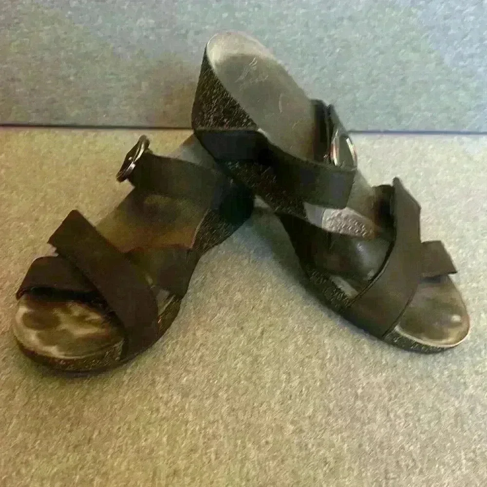 Dansko Susie Platform 2” Wedge Black Adjustable Leather Wedge Women 10 or 41 EU